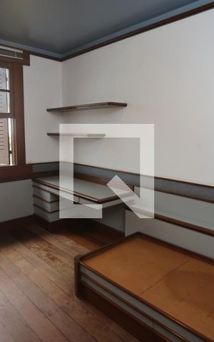 Casa à venda com 1800m², 5 quartos e 6 vagasQuarto3