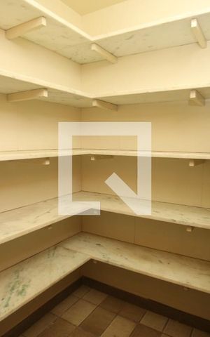 Casa à venda com 1800m², 5 quartos e 6 vagasdispensa
