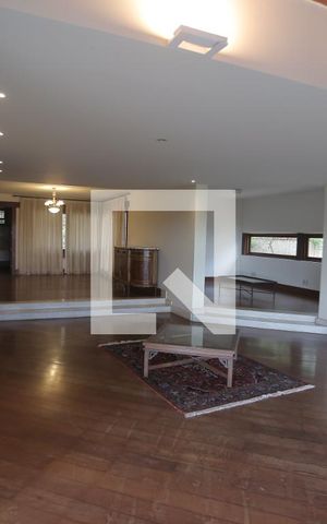 Casa à venda com 1800m², 5 quartos e 6 vagasSala