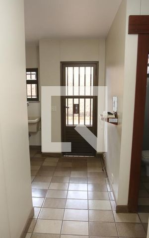 Casa à venda com 1800m², 5 quartos e 6 vagasÁrea de Serviço
