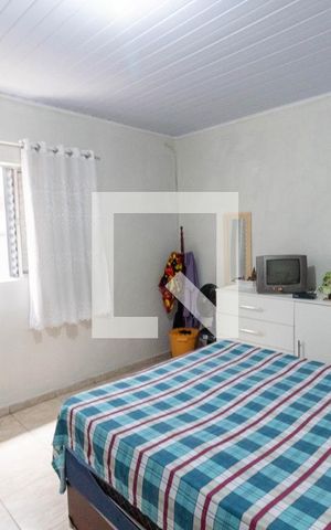 Casa à venda com 5m², 3 quartos e 2 vagas Casa à venda com 5m², 3 quartos e 2 vagasQuarto 2