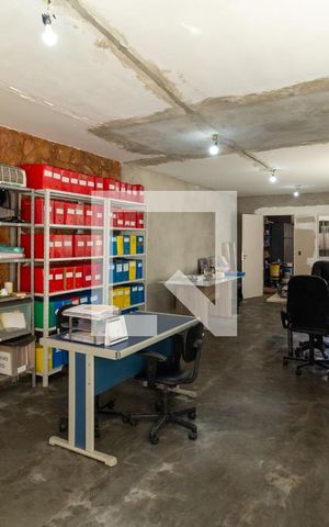 Casa para alugar com 450m², 2 quartos e 3 vagasEscritório