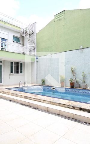 Casa à venda com 360m², 6 quartos e 3 vagasPiscina