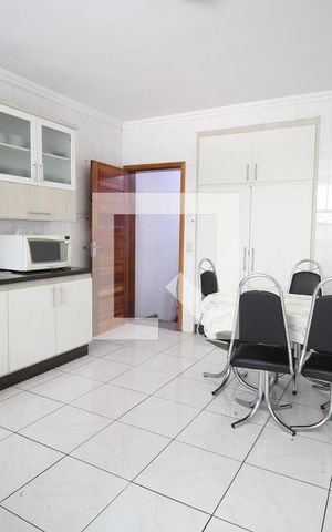 Casa à venda com 360m², 6 quartos e 3 vagasCozinha
