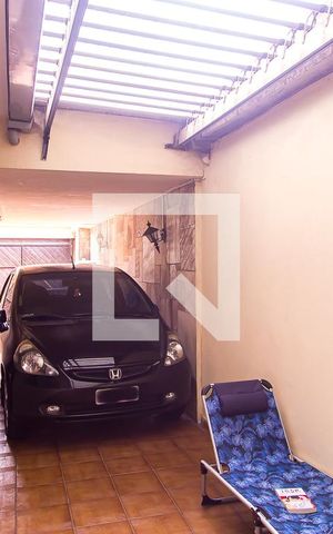 Casa à venda com 207m², 4 quartos e 5 vagas Casa à venda com 207m², 4 quartos e 5 vagasGaragem