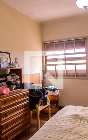 Casa à venda com 207m², 4 quartos e 5 vagas Casa à venda com 207m², 4 quartos e 5 vagasSuíte