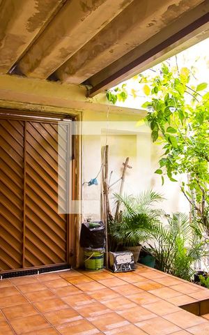 Casa à venda com 207m², 4 quartos e 5 vagas Casa à venda com 207m², 4 quartos e 5 vagasGaragem 2