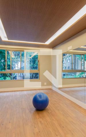 Apartamento à venda com 181m², 3 quartos e 2 vagas Apartamento à venda com 181m², 3 quartos e 2 vagasÁrea comum - Sala de Yoga