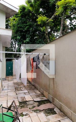 Casa para alugar com 450m², 4 quartos e 3 vagas Casa para alugar com 450m², 4 quartos e 3 vagasÁrea de Serviço