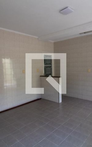 Casa para alugar com 120m², 3 quartos e 2 vagas Casa para alugar com 120m², 3 quartos e 2 vagasCozinha