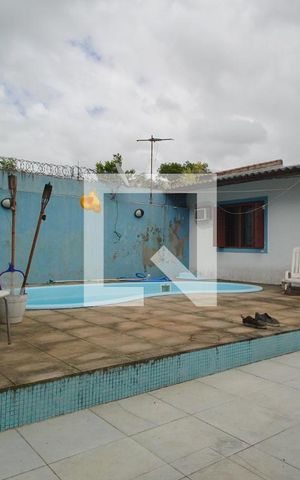 Casa à venda com 280m², 3 quartos e 3 vagasPátio