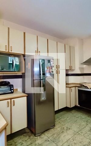 Apartamento à venda com 400m², 3 quartos e 1 vaga Apartamento à venda com 400m², 3 quartos e 1 vagaCopa / Cozinha