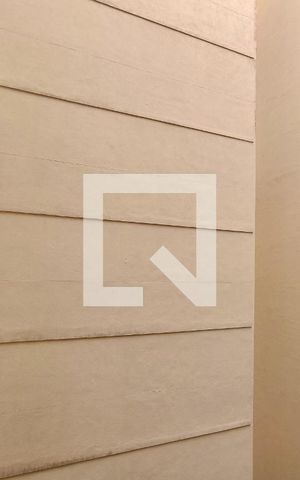 Apartamento à venda com 400m², 3 quartos e 1 vaga Apartamento à venda com 400m², 3 quartos e 1 vagaQuarto serviço 1 vista