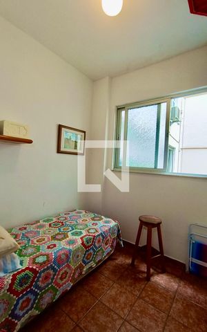 Apartamento à venda com 400m², 3 quartos e 1 vaga Apartamento à venda com 400m², 3 quartos e 1 vagaQuarto serviço 1