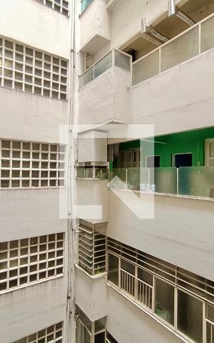 Apartamento à venda com 400m², 3 quartos e 1 vaga Apartamento à venda com 400m², 3 quartos e 1 vagaÁrea serviço vista
