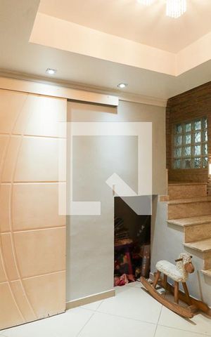 Casa à venda com 225m², 3 quartos e 1 vagaSala