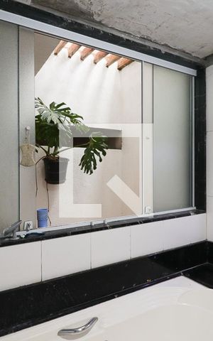 Casa à venda com 225m², 3 quartos e 1 vagaBanheiro da Suíte 2