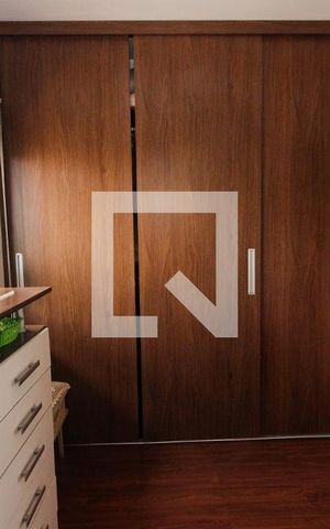Casa à venda com 178m², 5 quartos e 3 vagas Casa à venda com 178m², 5 quartos e 3 vagasCloset da suíte 1