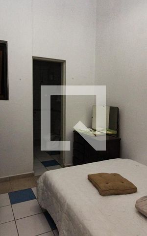 Casa à venda com 178m², 5 quartos e 3 vagas Casa à venda com 178m², 5 quartos e 3 vagasQuarto de Serviço