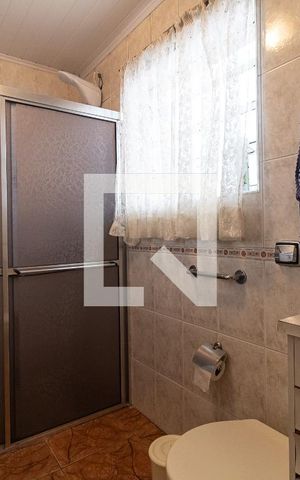 Casa à venda com 173m², 4 quartos e 2 vagas Casa à venda com 173m², 4 quartos e 2 vagasBanheiro Social da Casa 1