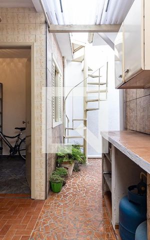 Casa à venda com 173m², 4 quartos e 2 vagas Casa à venda com 173m², 4 quartos e 2 vagasLavanderia da Casa 1