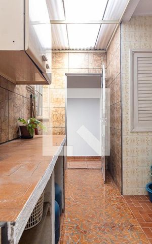 Casa à venda com 173m², 4 quartos e 2 vagas Casa à venda com 173m², 4 quartos e 2 vagasLavanderia da Casa 1