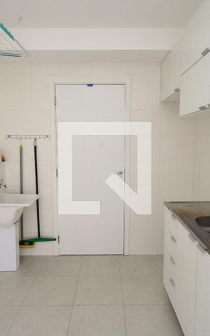Apartamento à venda com 28m², 1 quarto e sem vagaCozinha e Área de Serviço