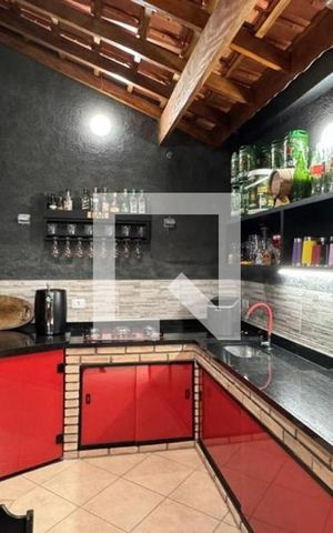 Casa à venda com 128m², 3 quartos e 4 vagas Casa à venda com 128m², 3 quartos e 4 vagasÁrea de Serviço
