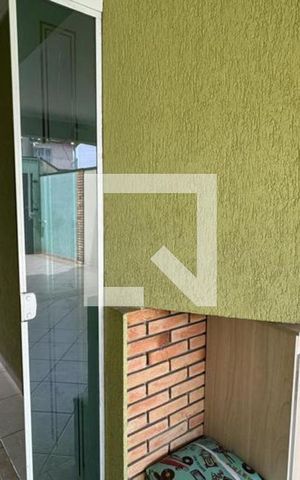 Casa à venda com 128m², 3 quartos e 4 vagas Casa à venda com 128m², 3 quartos e 4 vagasCorredor Laterla