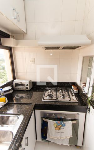 Apartamento à venda com 160m², 3 quartos e 2 vagasCozinha