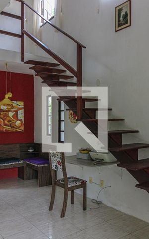Casa para alugar com 320m², 2 quartos e 1 vaga Casa para alugar com 320m², 2 quartos e 1 vagaSala