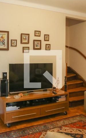 Casa à venda com 120m², 2 quartos e 1 vaga Casa à venda com 120m², 2 quartos e 1 vagaSala