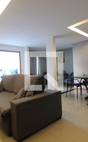 Casa de condomínio à venda com 176m², 4 quartos e 1 vaga Casa de condomínio à venda com 176m², 4 quartos e 1 vagaSala