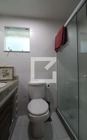 Casa de condomínio à venda com 176m², 4 quartos e 1 vaga Casa de condomínio à venda com 176m², 4 quartos e 1 vagaBanheiro Social