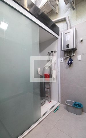 Casa de condomínio à venda com 176m², 4 quartos e 1 vaga Casa de condomínio à venda com 176m², 4 quartos e 1 vagaCozinha e Área de Serviço