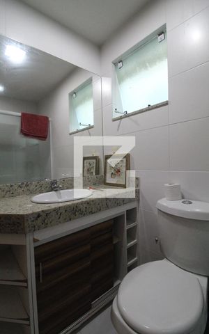Casa de condomínio à venda com 176m², 4 quartos e 1 vaga Casa de condomínio à venda com 176m², 4 quartos e 1 vagaBanheiro Social