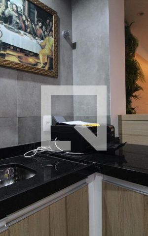 Casa de condomínio à venda com 176m², 4 quartos e 1 vaga Casa de condomínio à venda com 176m², 4 quartos e 1 vagaCozinha e Área de Serviço