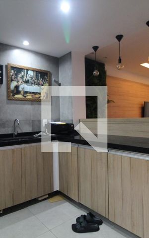 Casa de condomínio à venda com 176m², 4 quartos e 1 vaga Casa de condomínio à venda com 176m², 4 quartos e 1 vagaCozinha e Área de Serviço