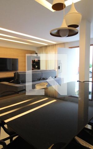 Casa de condomínio à venda com 176m², 4 quartos e 1 vaga Casa de condomínio à venda com 176m², 4 quartos e 1 vagaSala