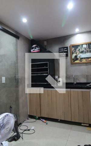 Casa de condomínio à venda com 176m², 4 quartos e 1 vaga Casa de condomínio à venda com 176m², 4 quartos e 1 vagaCozinha e Área de Serviço