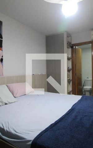 Casa de condomínio à venda com 176m², 4 quartos e 1 vaga Casa de condomínio à venda com 176m², 4 quartos e 1 vagaSuíte 2