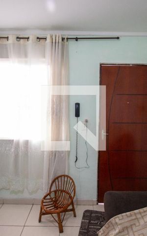Apartamento à venda com 48m², 2 quartos e sem vaga Apartamento à venda com 48m², 2 quartos e sem vagaSala