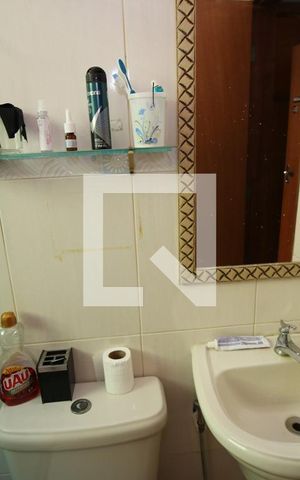 Casa à venda com 191m², 5 quartos e 3 vagasBanheiro 1