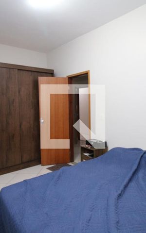 Casa à venda com 191m², 5 quartos e 3 vagasQuarto 4