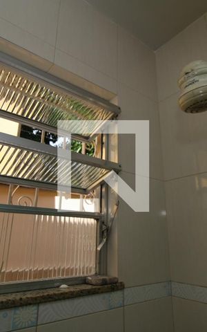 Casa à venda com 191m², 5 quartos e 3 vagasBanheiro 1