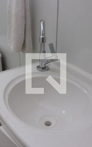 Casa à venda com 150m², 4 quartos e 1 vagaBanheiro