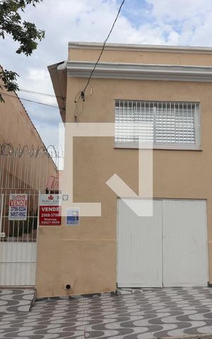 Casa à venda com 150m², 4 quartos e 1 vagaFachada