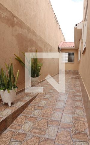 Casa à venda com 150m², 4 quartos e 1 vagaCorredor