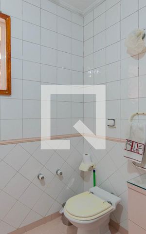 Casa à venda com 189m², 4 quartos e 1 vaga Casa à venda com 189m², 4 quartos e 1 vagaBanheiro da Suíte