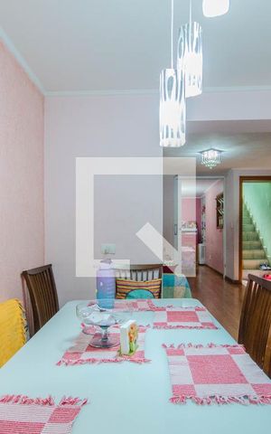 Casa à venda com 189m², 4 quartos e 1 vaga Casa à venda com 189m², 4 quartos e 1 vagaSala de Jantar